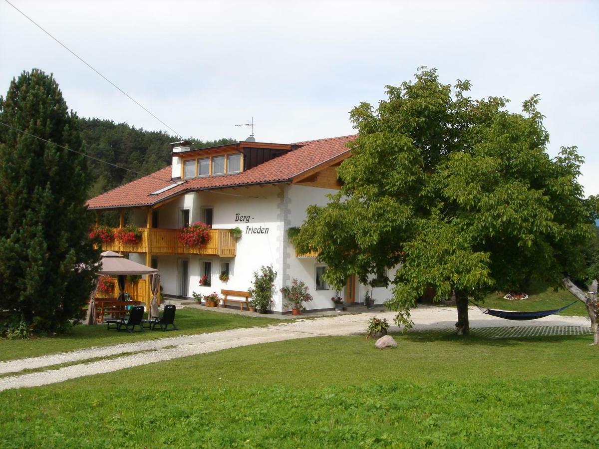 Haus Bergfrieden Apartment Castelrotto Exterior photo